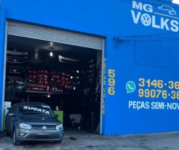 Portas, Para-lamas, lanternas, Para-choques, Faróis, Acabamentos, Painéis, suspensão, Motores, Caixa de marcha, Volantes, Retrovisores, Rádios, Rodas, forros, sucatas, teto, tampa, porta malas, difusores, velocímetro, chaves de seta, bagagito dentre outras peças. BH